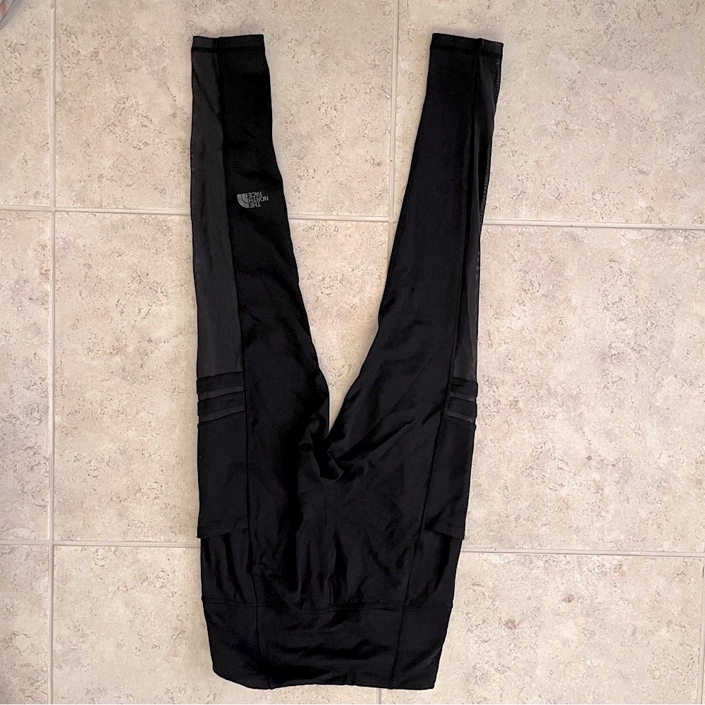 The North Face Women's Black Mesh Pocketed Work Out Yoga Casual Jogging Leggings - Picture 6 of 7